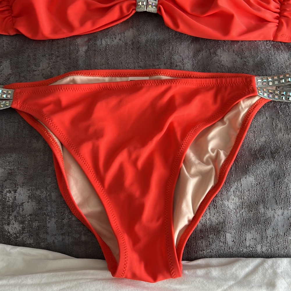 Designer two piece suit - Picture 3 of 6